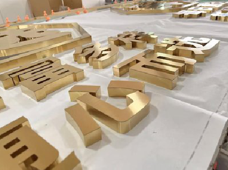 旬邑拉丝不锈钢字的特点。